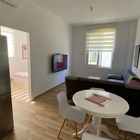 Jon 2 - Perla Resort- Gjiri I Lalzit Apartmán